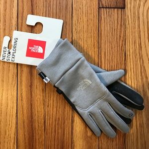 The North Face Women’s Etip Gloves